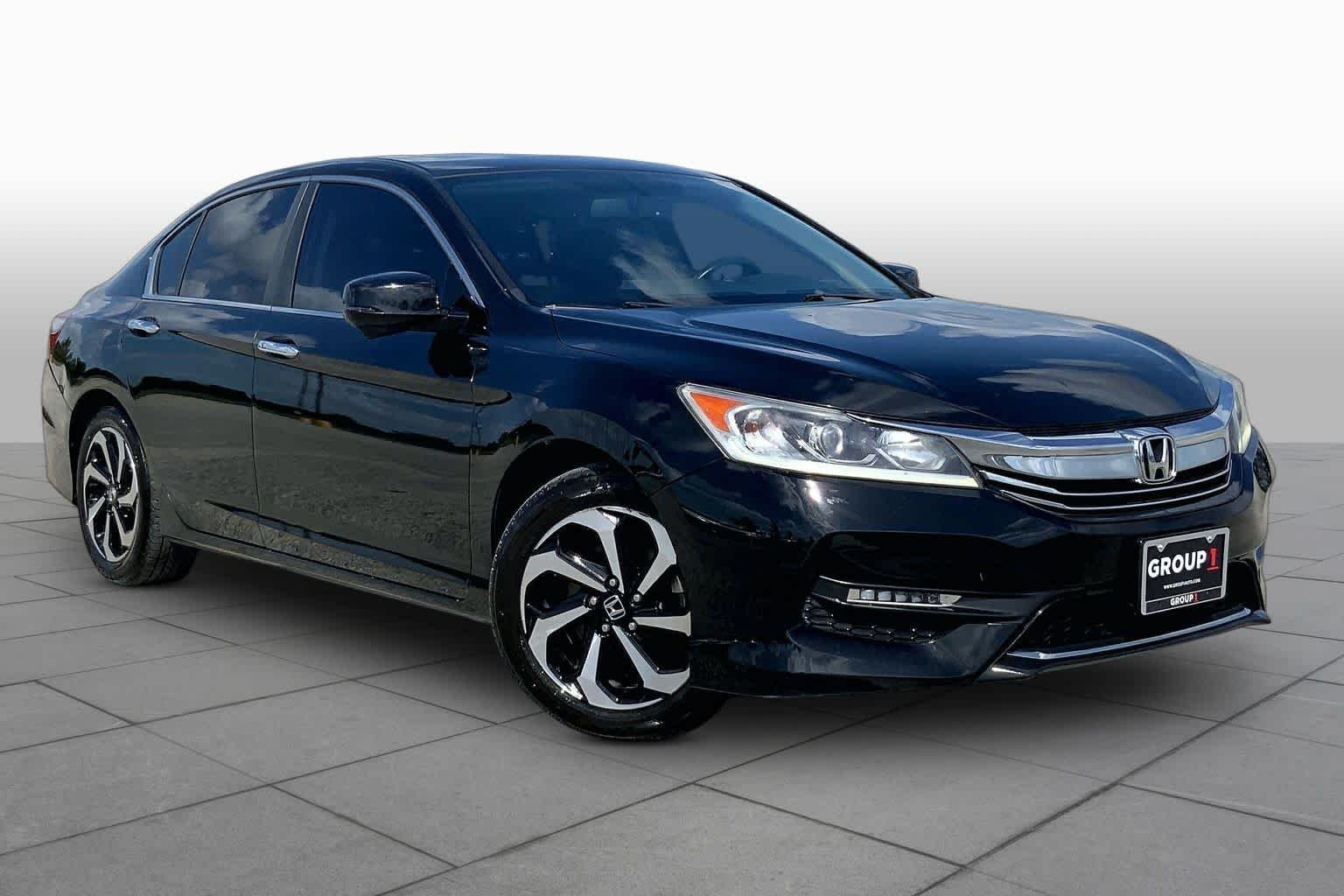 Used 2017 Crystal Black Pearl Honda EX-L image 3