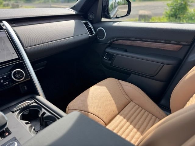 New 2026 Carpathian Grey Land Rover Dynamic SE image 12
