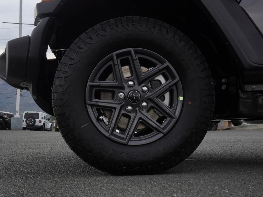 New 2026 Granite Crystal Metallic Clear-Coat Exterior Paint Jeep Sport S image 9