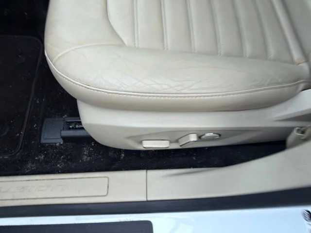 Used 2014 White Ford SE image 25