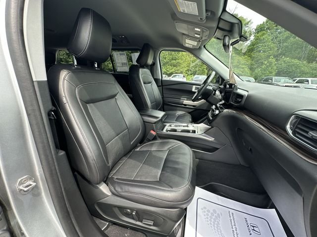 Used 2023 Silver Ford Limited image 28