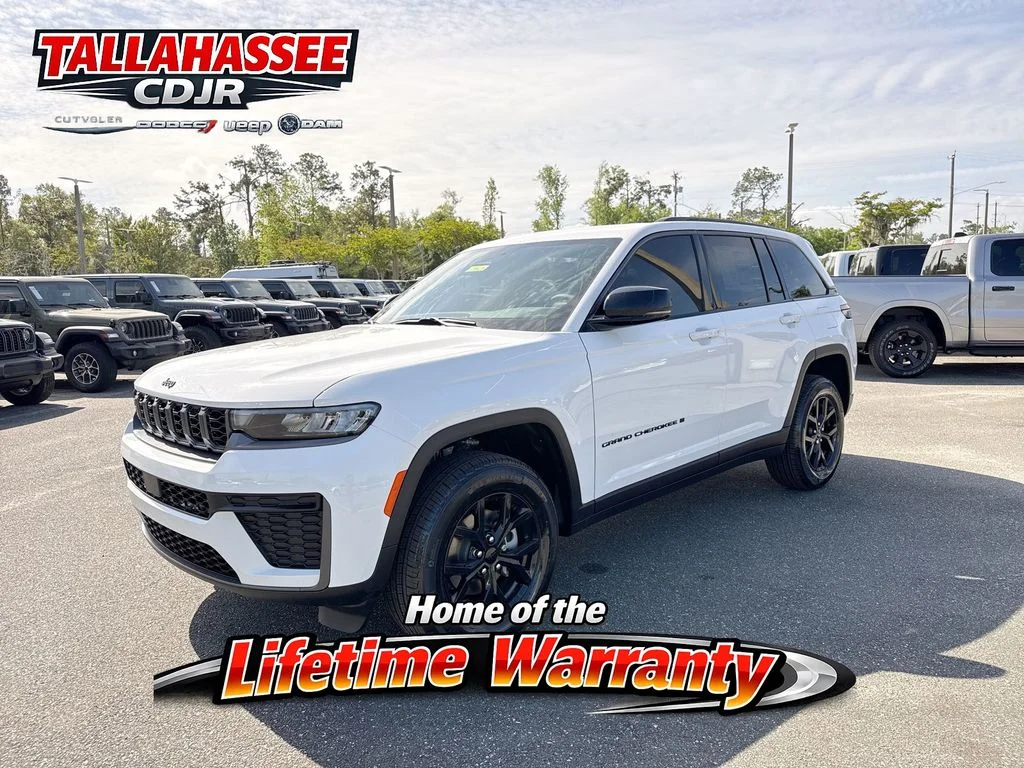 New 2026 Bright White Clear-Coat Exterior Paint Jeep Altitude image 7