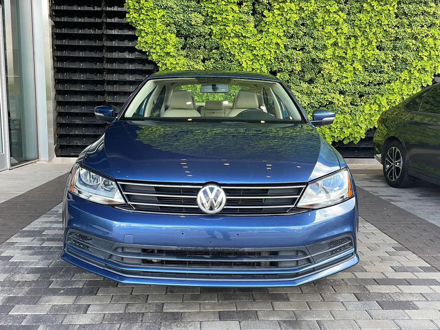 Used 2017 Silk Blue Metallic Volkswagen 1.4T SE image 18