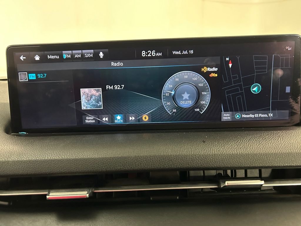 Used 2023 Black Genesis 2.5T image 11