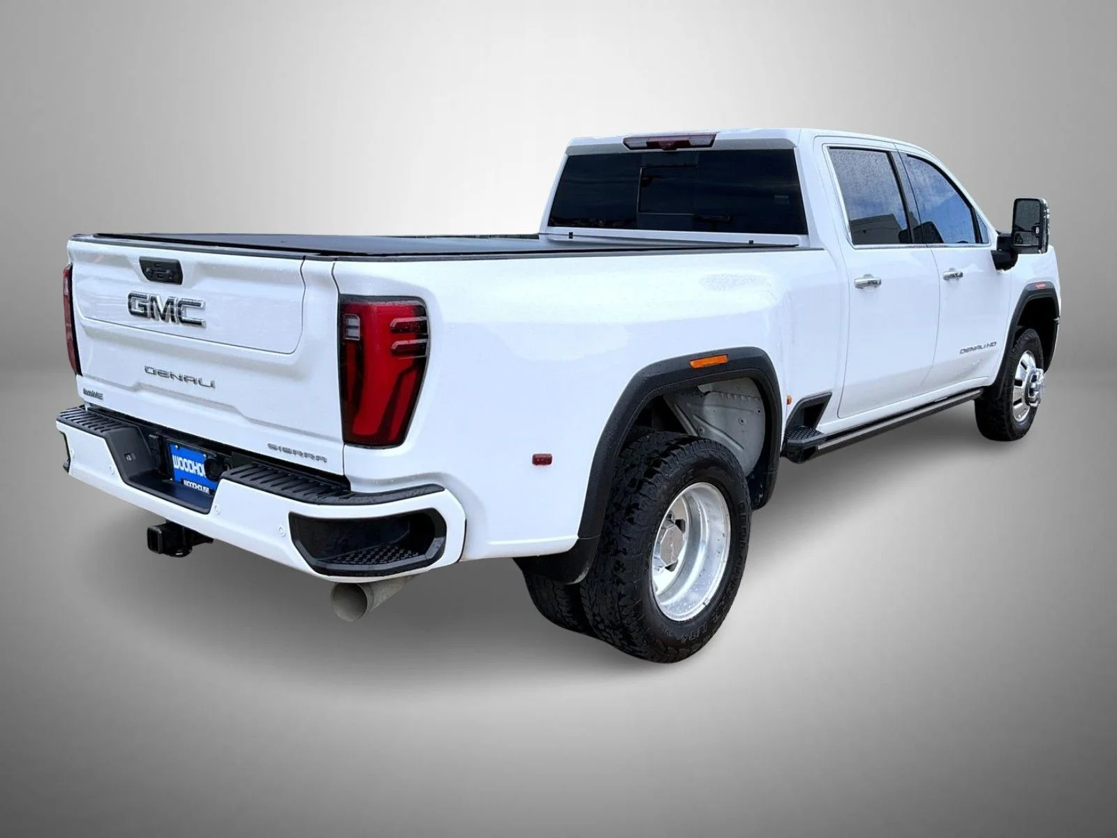Certified Used 2024 White GMC Denali Ultimate image 5