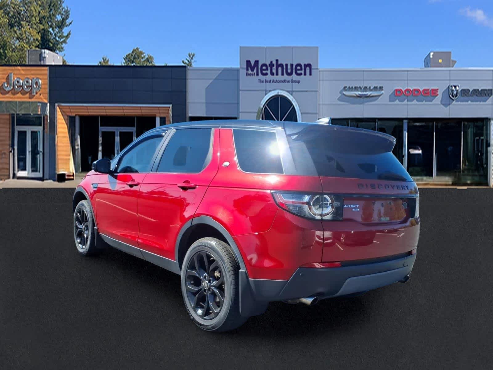 Used 2017 RED Land Rover HSE image 5