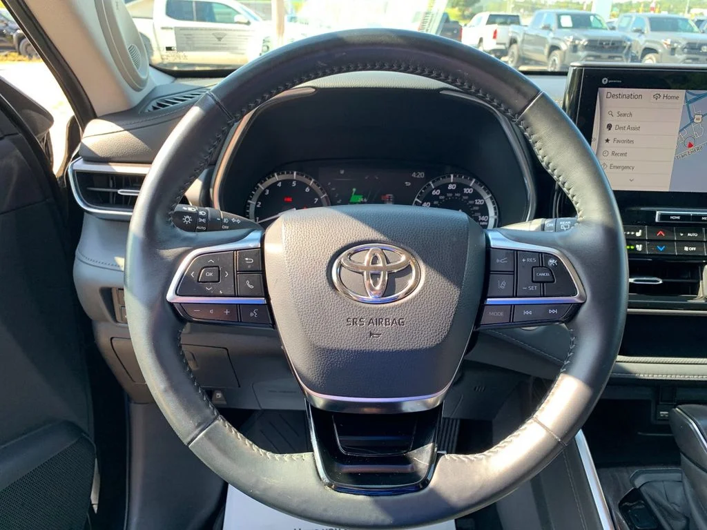 Used 2020 Black Toyota Limited image 28
