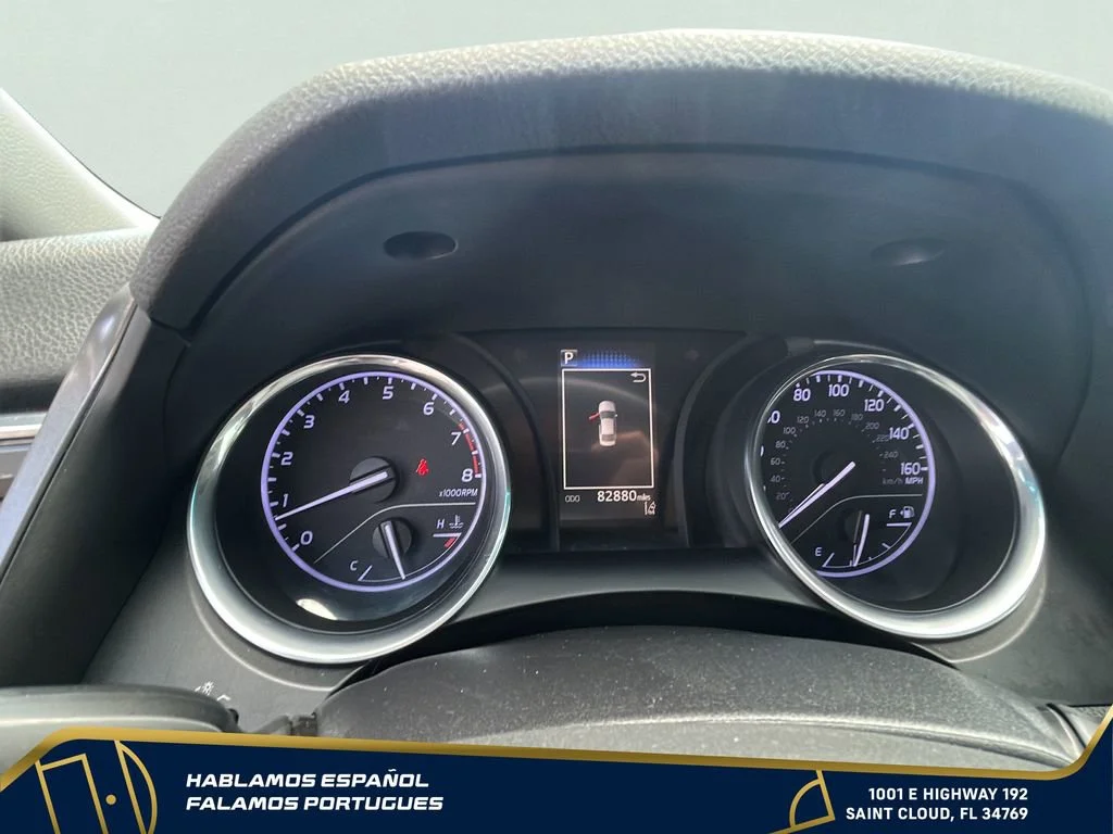 Used 2018 Red Toyota SE image 18