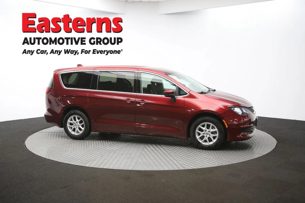 Used 2020 Red Chrysler LX image 46