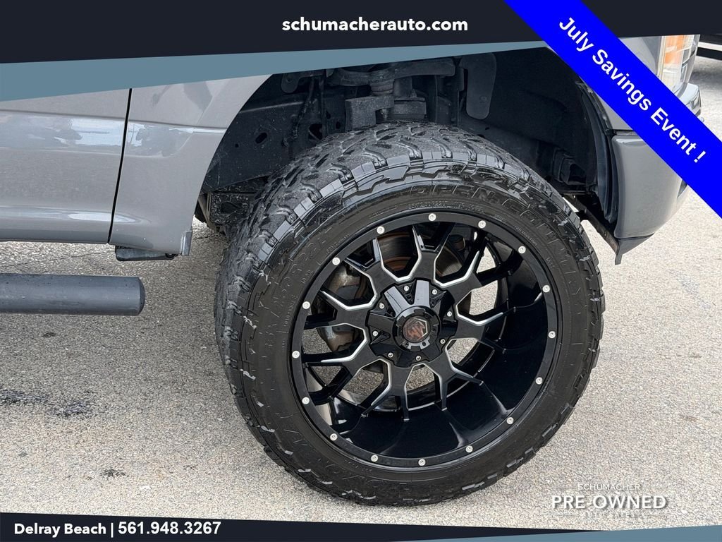 Used 2018  Ford XL image 9