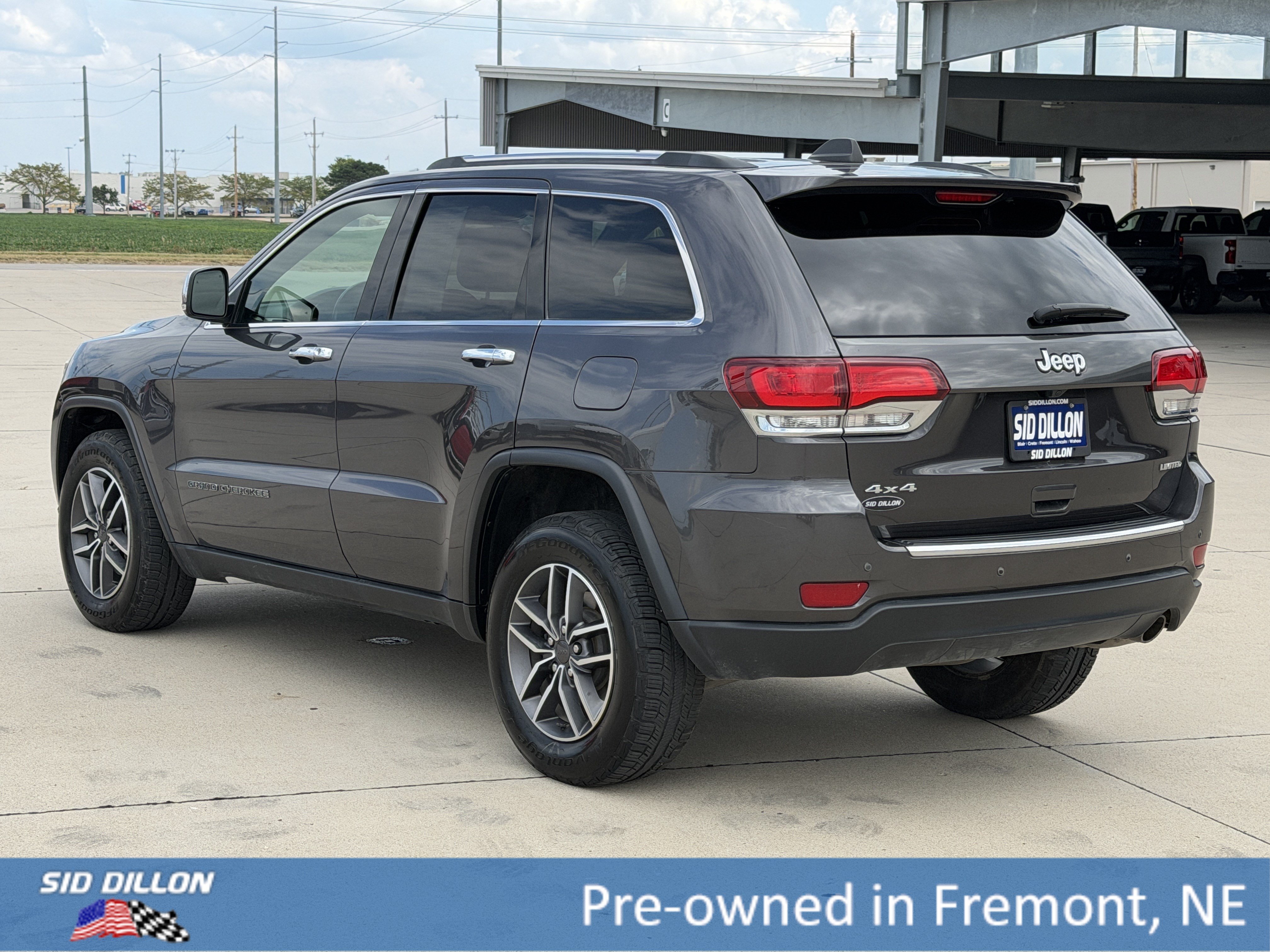 Used 2020 Granite Crystal Metallic Clearcoat Jeep Limited image 7