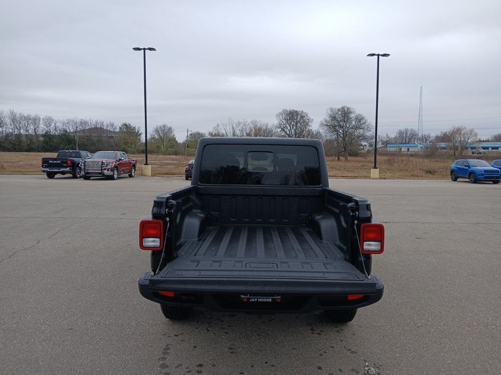 New 2026 Black Clear-Coat Exterior Paint Jeep Sport S image 9
