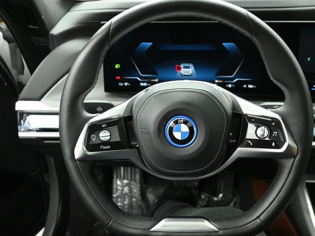 2023 BMW I7 - Image 17