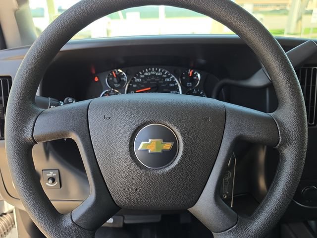 2026 Chevrolet Express Cargo Work Van - Photo 15