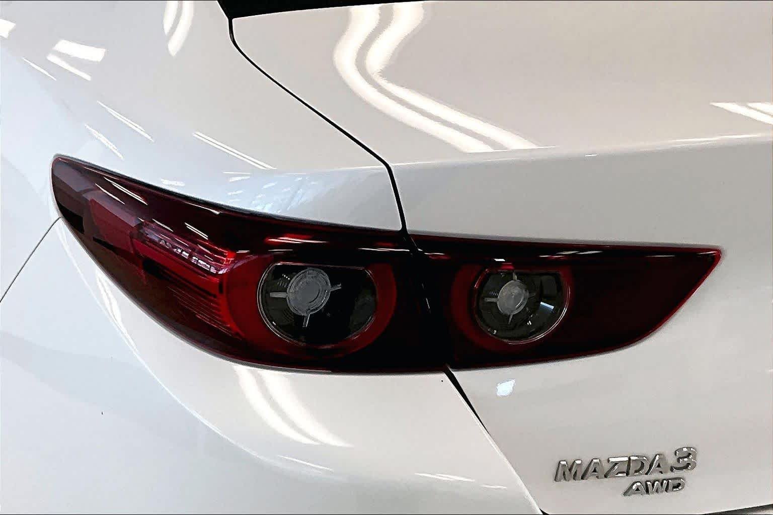 Used 2022 Snowflake White Pearl Mica Mazda 2.5 Turbo image 27