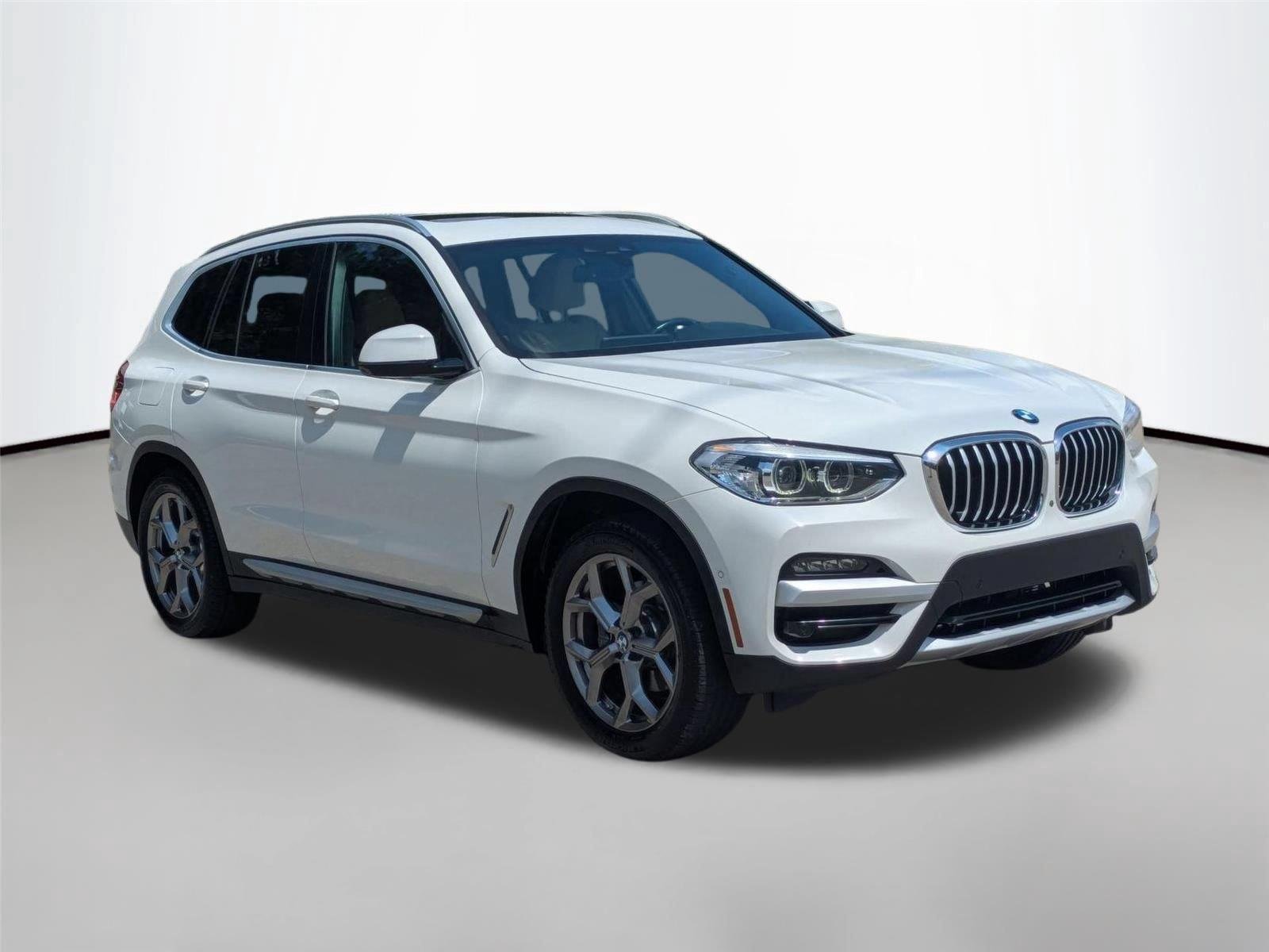 Used 2020 Alpine White BMW sDrive30i image 3