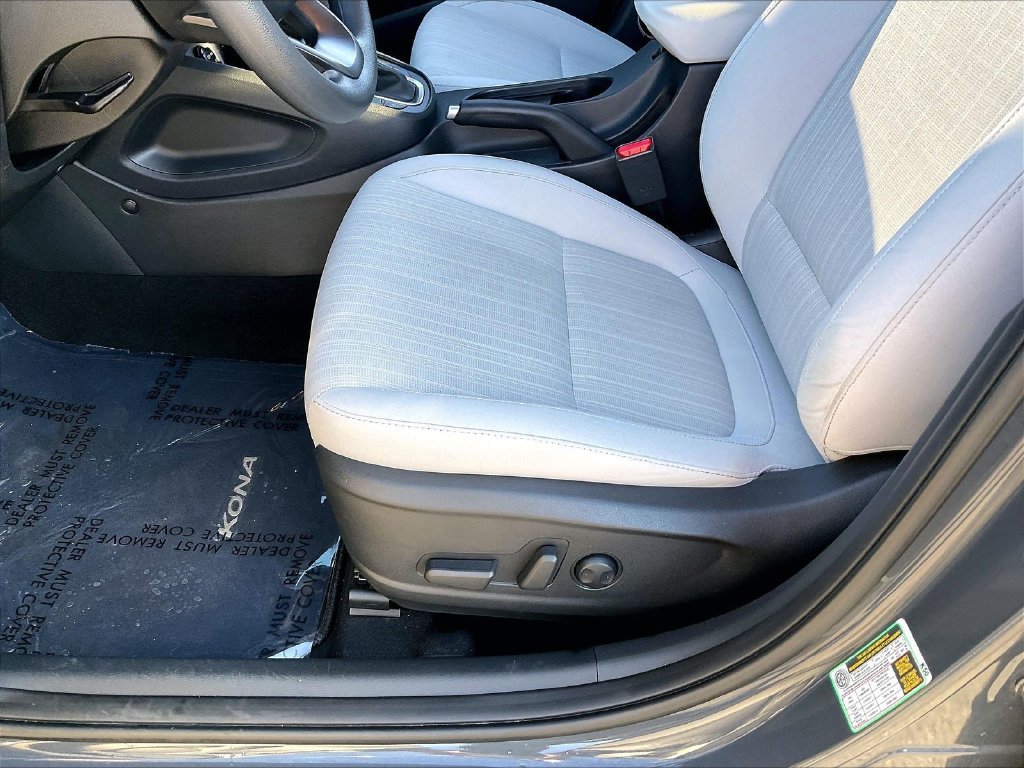 Used 2023 Ecotronic Gray Hyundai SEL image 33