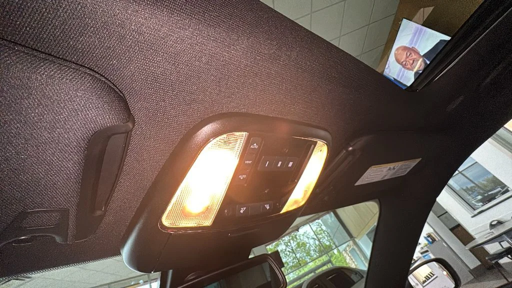 Used 2023 Blue Dodge R/T Scat Pack image 28