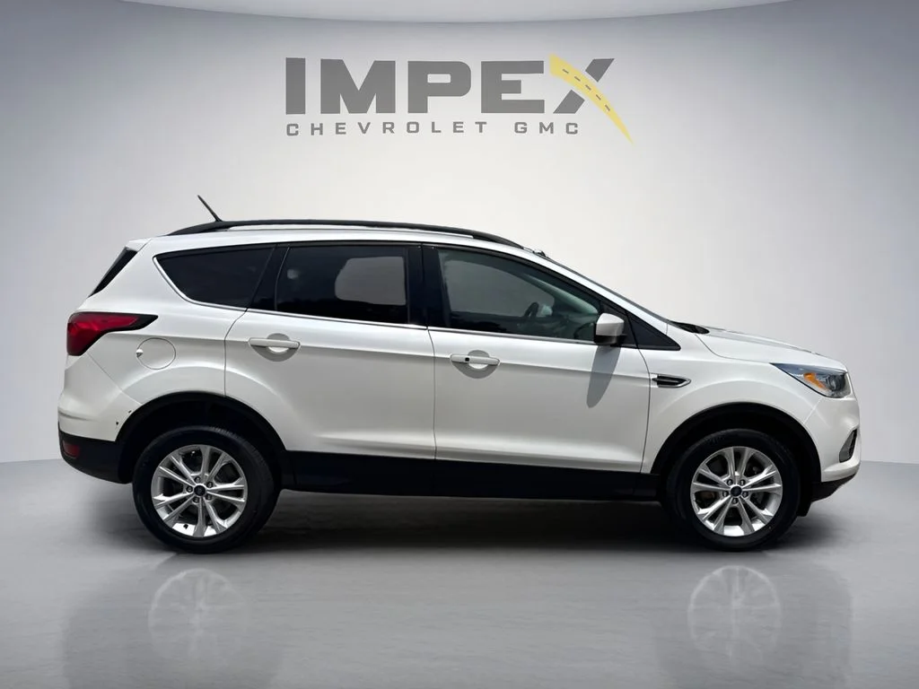 Used 2019 White Ford SEL image 6