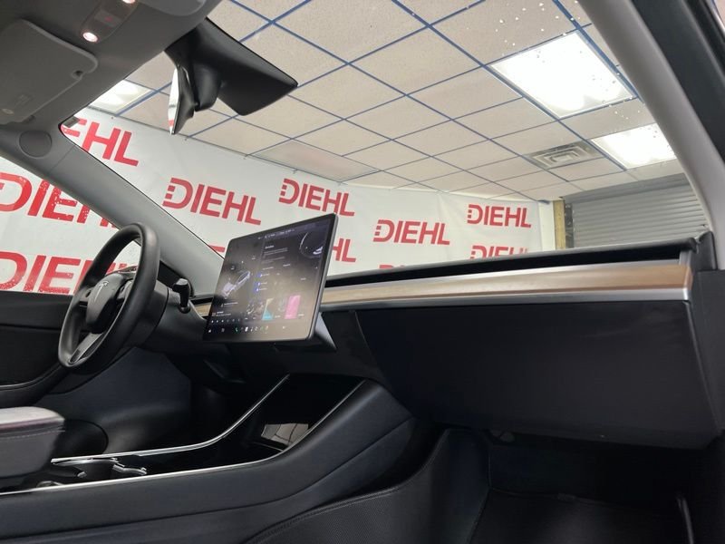 Used 2021 Red Tesla Long Range image 15