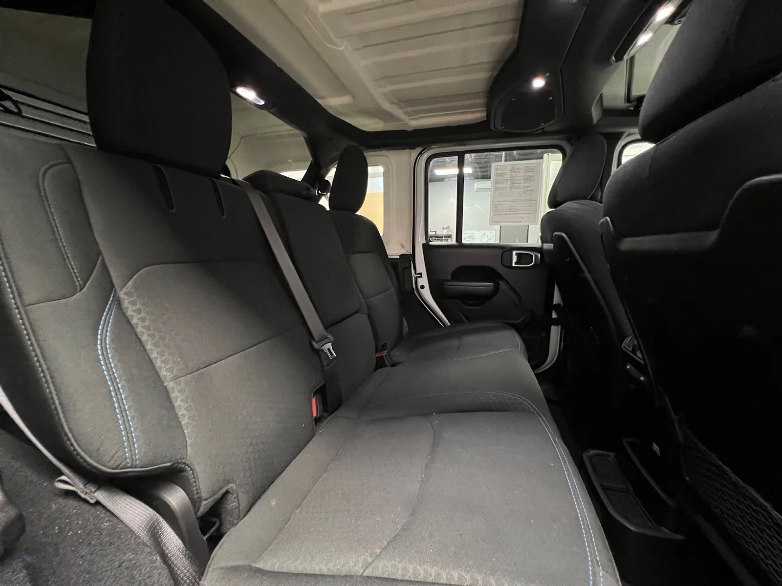 Used 2024 Bright White Clear Coat (pw7) Jeep Rubicon 4xe image 24