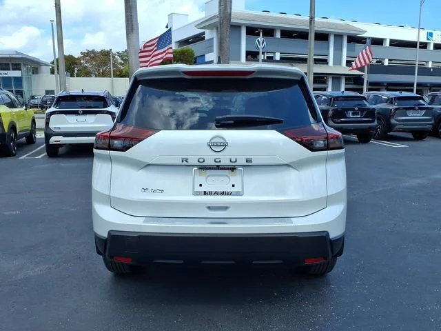 New 2026 Everest White Pearl TriCoat Nissan SV image 11