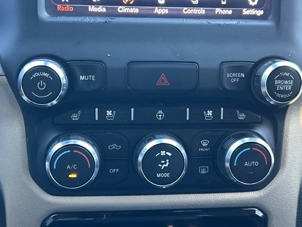 Used 2019 Black Ram Laramie image 38