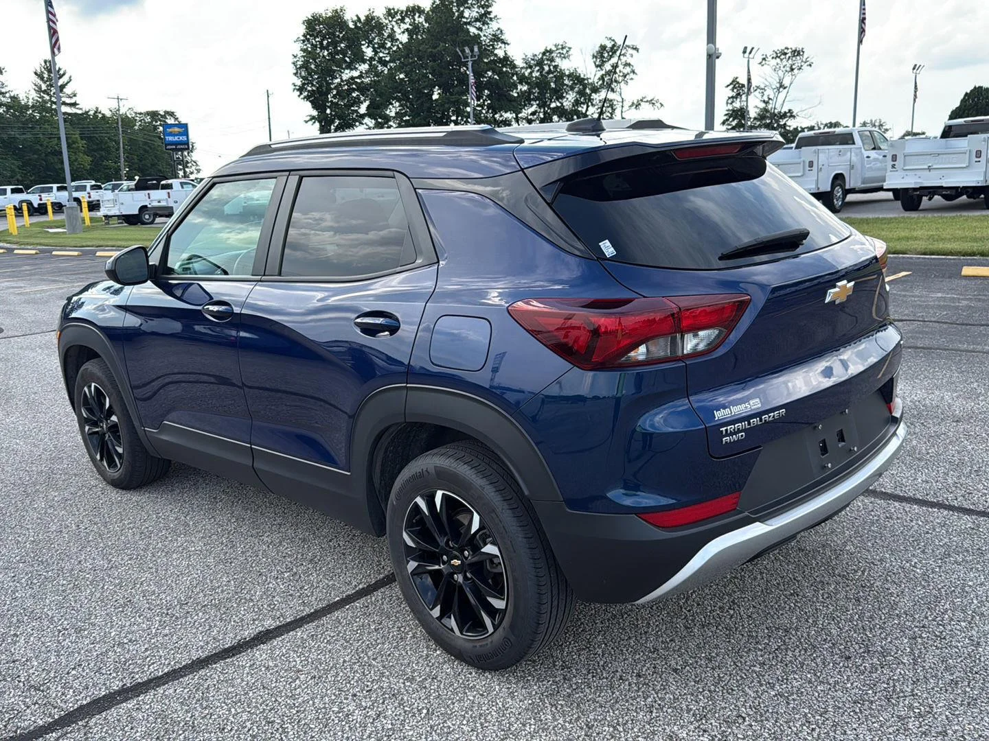 Used 2023 Blue Glow Metallic Chevrolet LT image 6