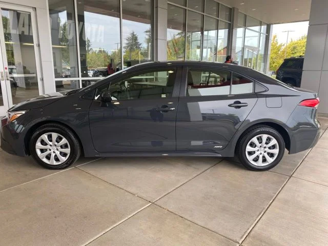 Certified Used 2025  Toyota LE image 6