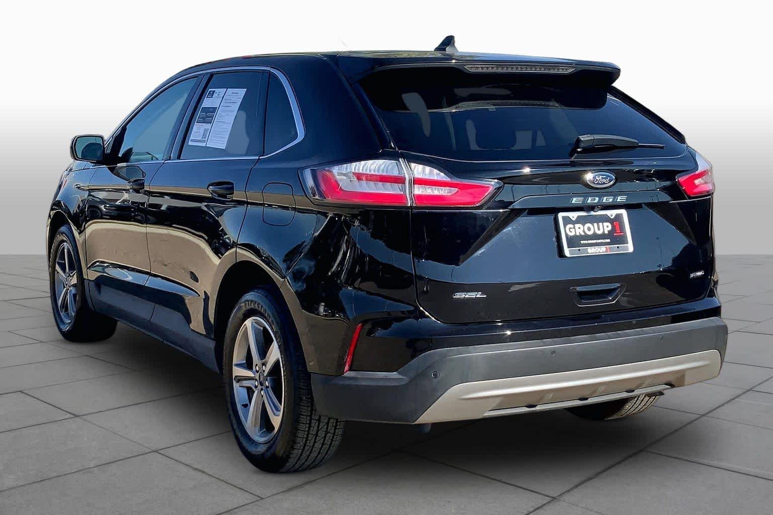 Certified Used 2022 Agate Black Metallic Ford SEL image 12