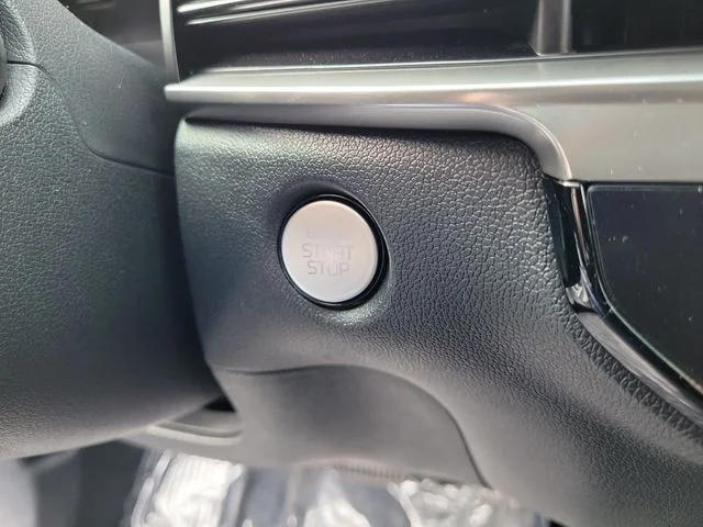 New 2026 White Kia S image 33