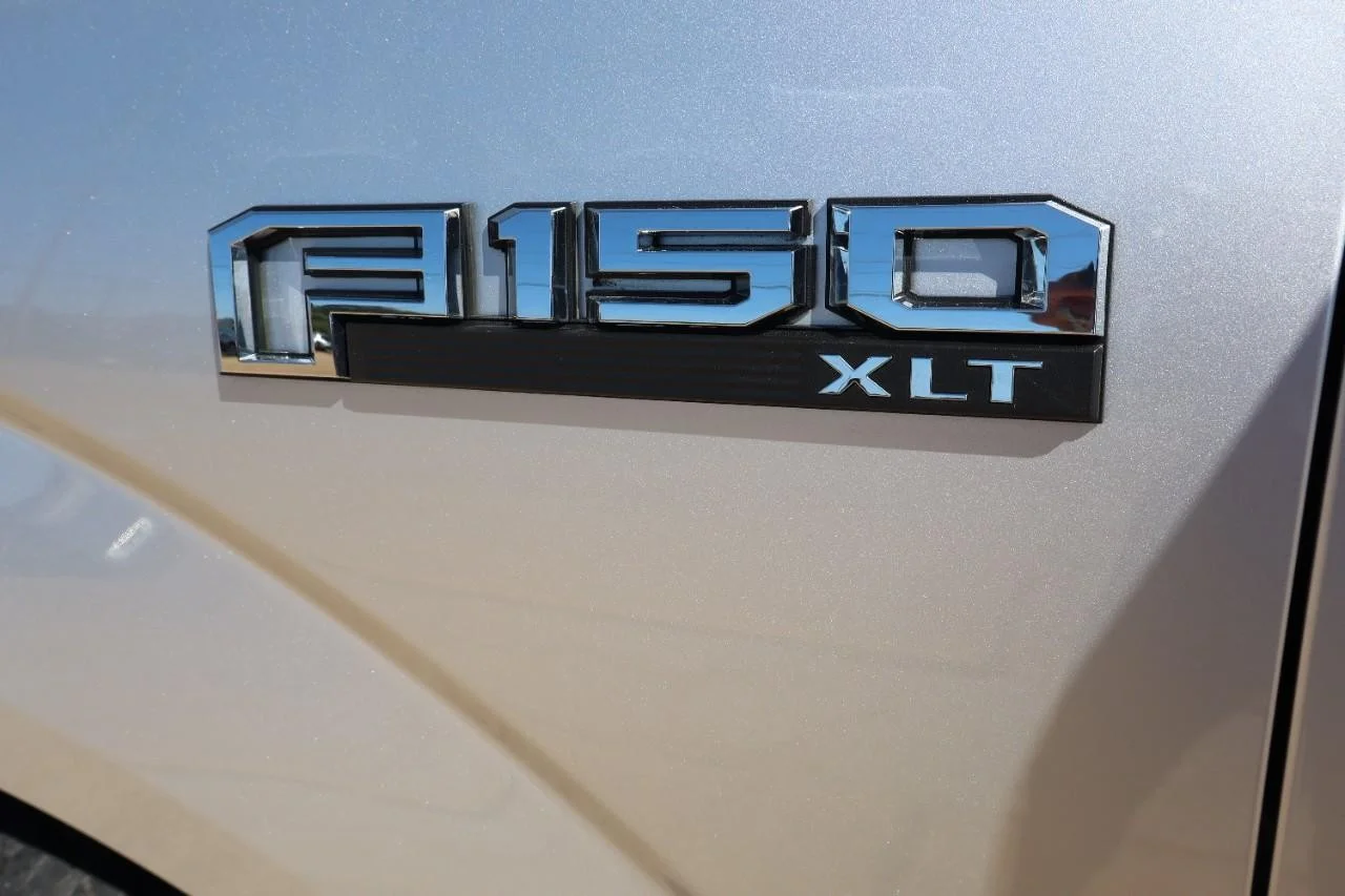 Used 2019 Ingot Silver Ford XLT image 19
