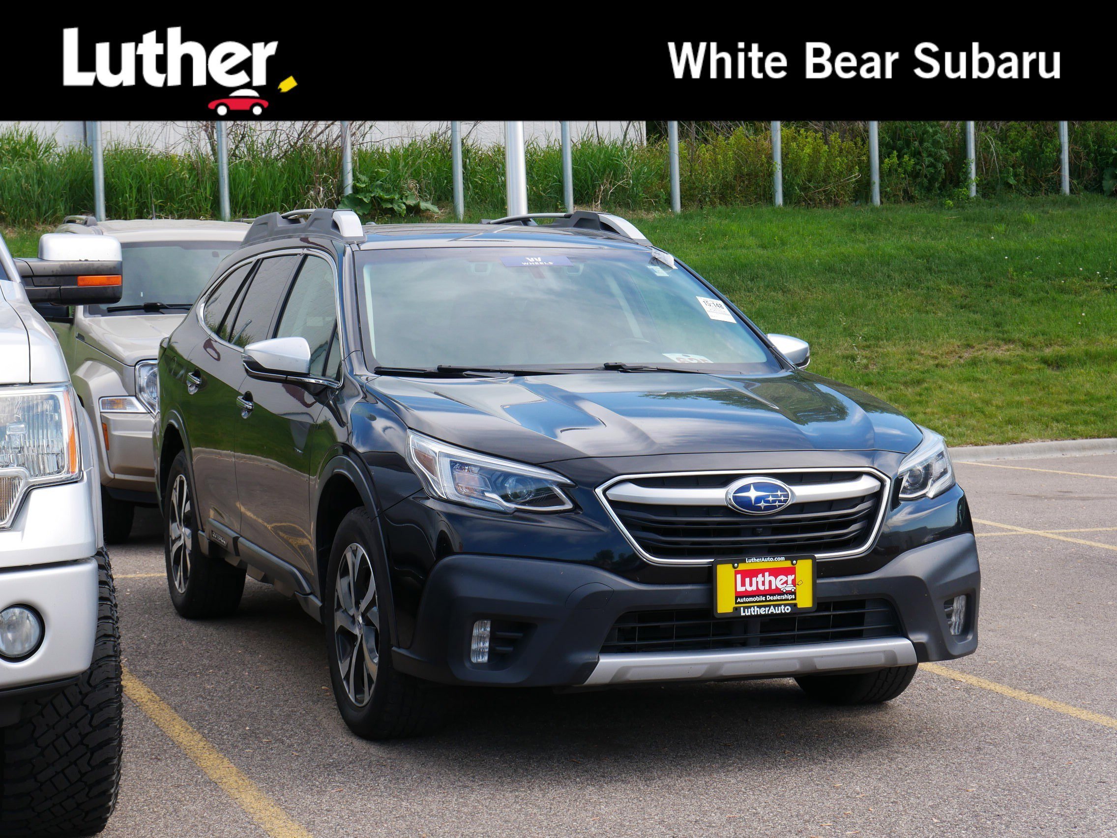 2021 Subaru Outback Touring's photo