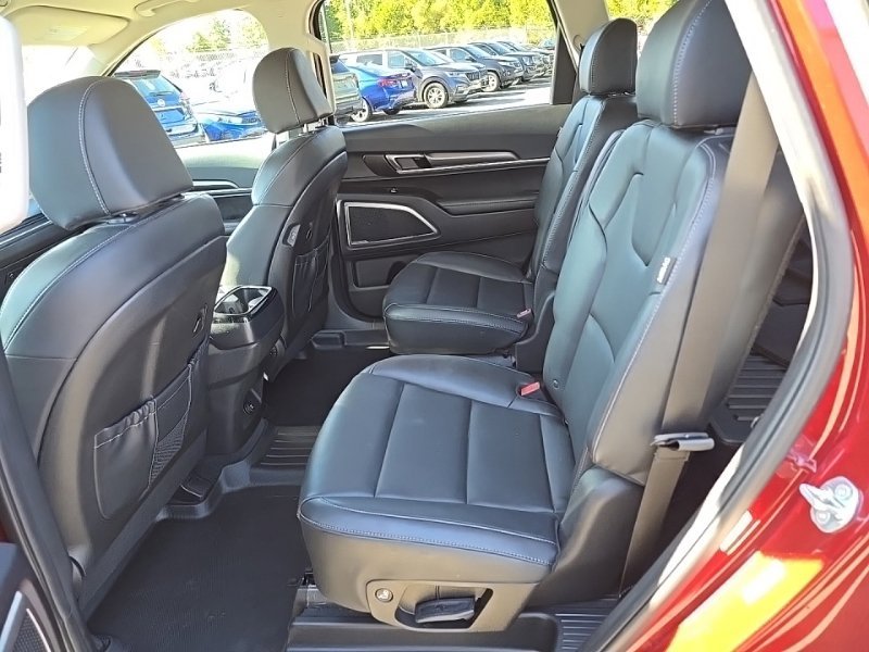 Used 2024 Red Kia S image 28