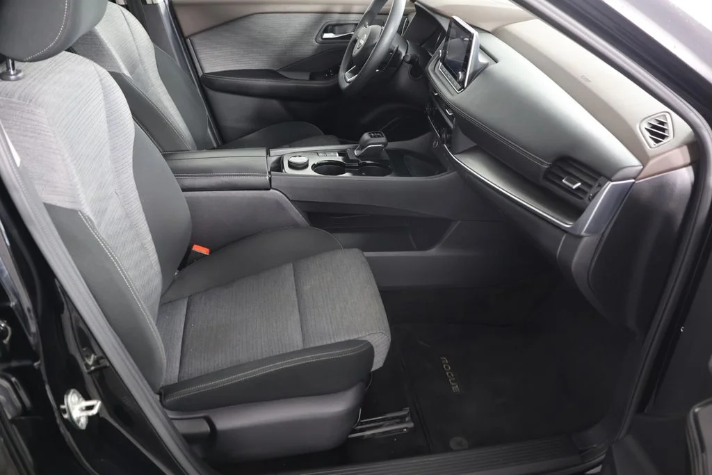 Used 2023 Black Nissan SV image 21