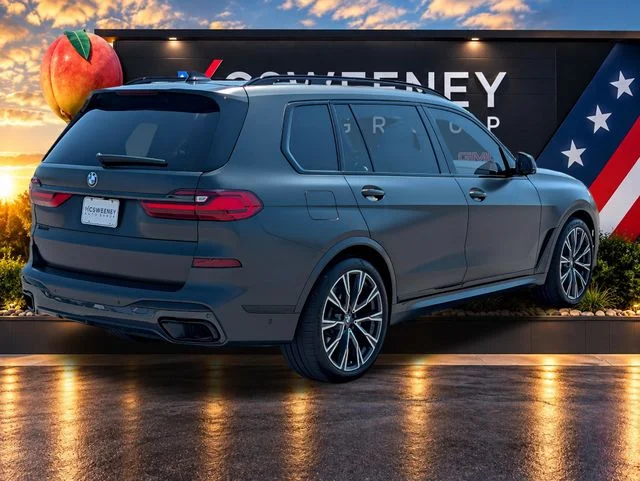 Used 2022 Black BMW xDrive40i image 5