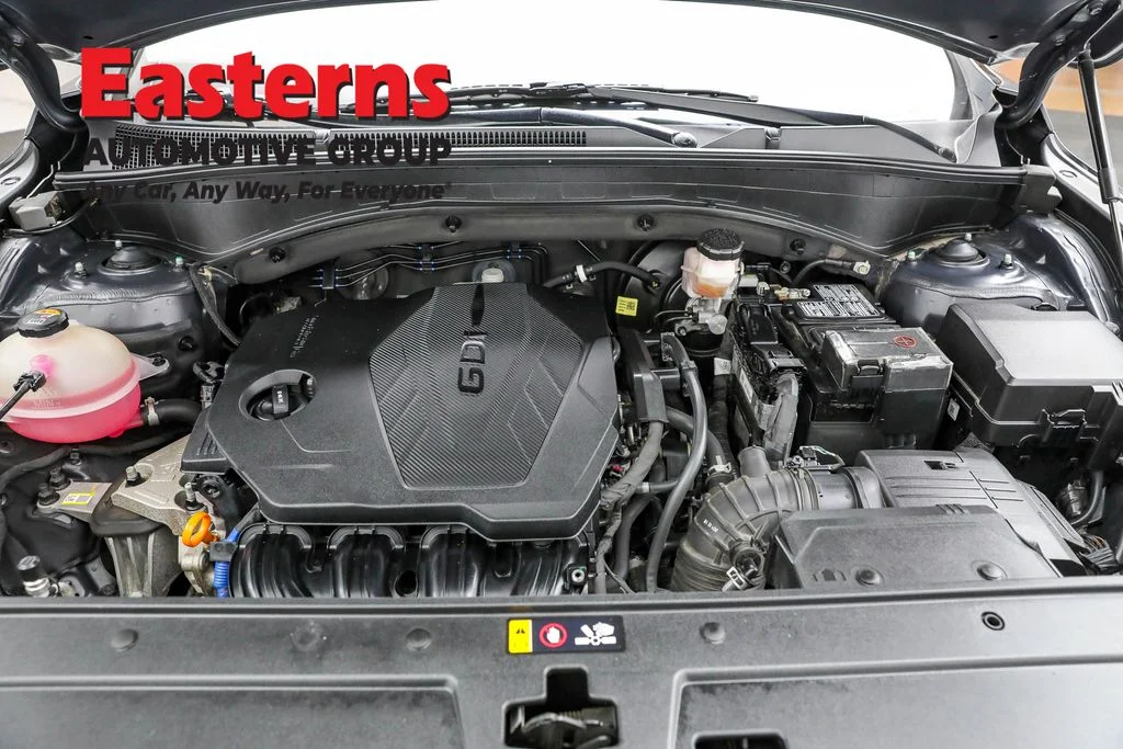 Used 2022 Gray Hyundai SEL image 7
