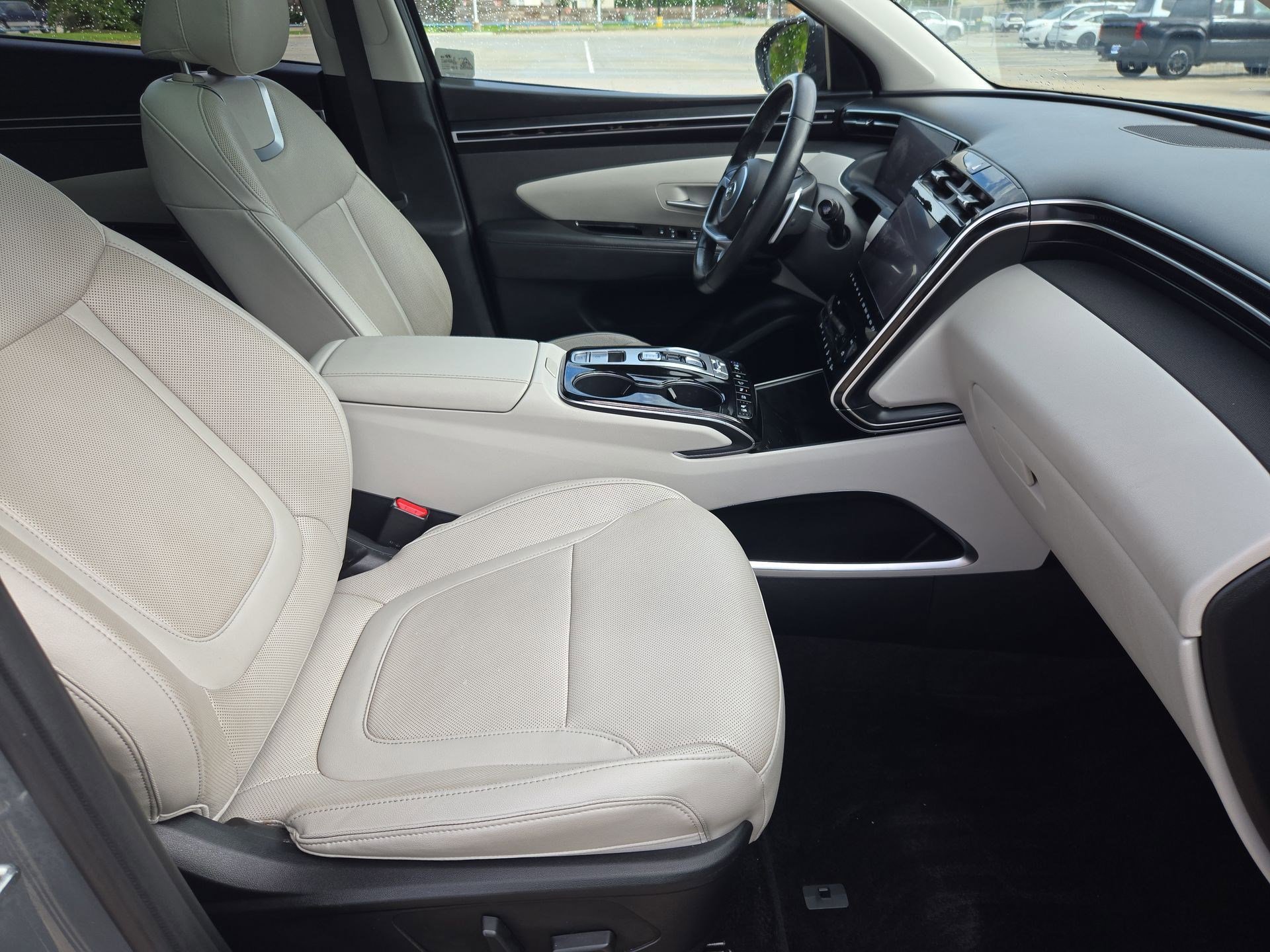 Used 2024 Hampton Gray Hyundai Limited image 32