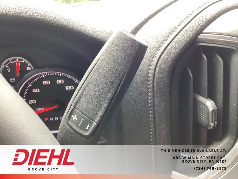 Used 2022 White Chevrolet RST image 30