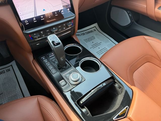 Used 2023  Maserati Modena Q4 image 24