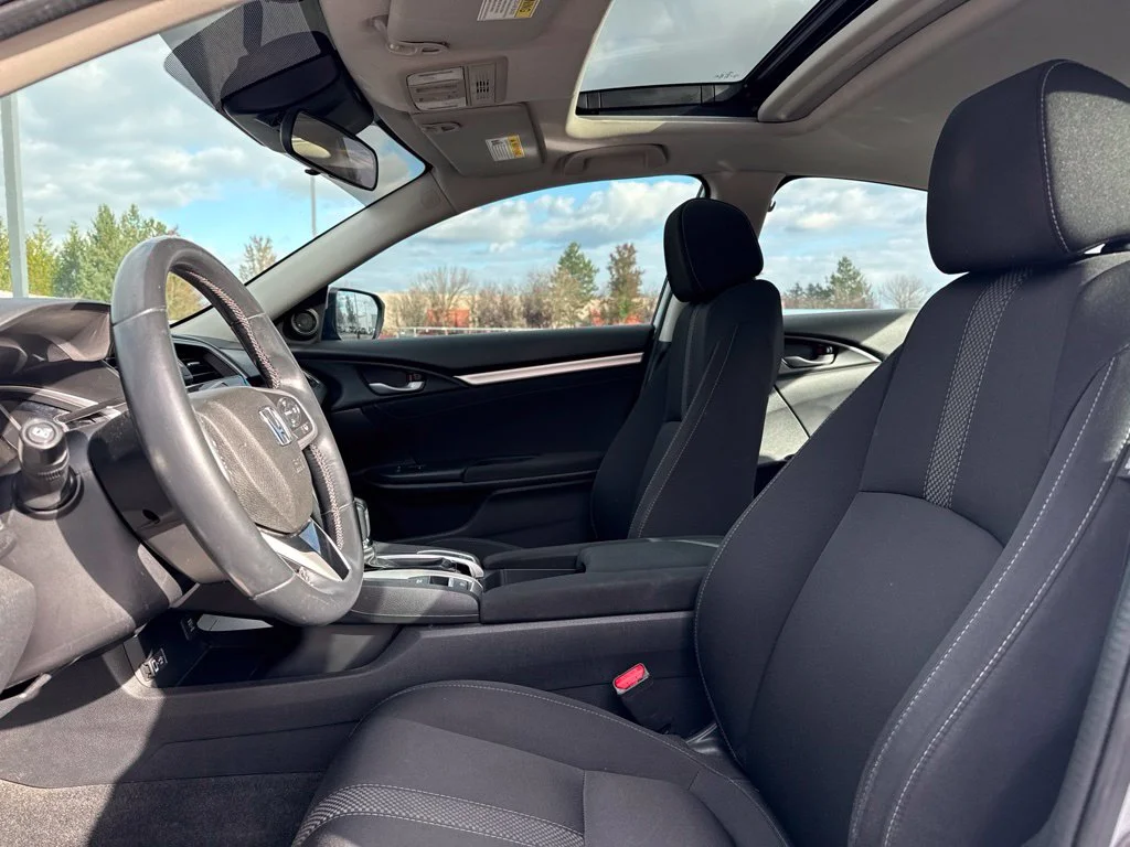 Used 2020 Lunar Silver Metallic Honda EX image 9