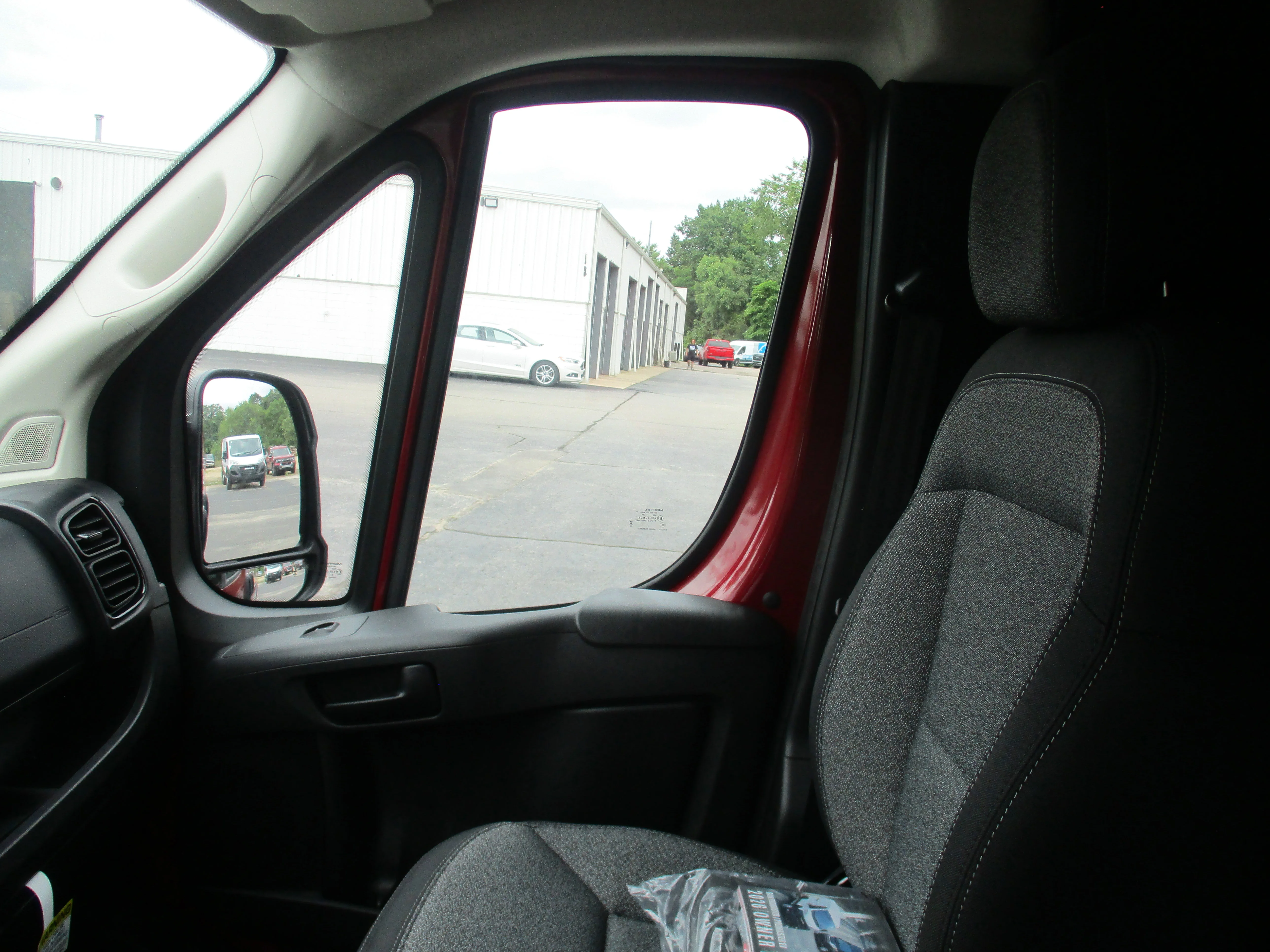 New 2026 Deep Cherry Red Crystal Pearl-Coat Exterior Paint RAM Tradesman 2500 High Roof 159 WB image 36