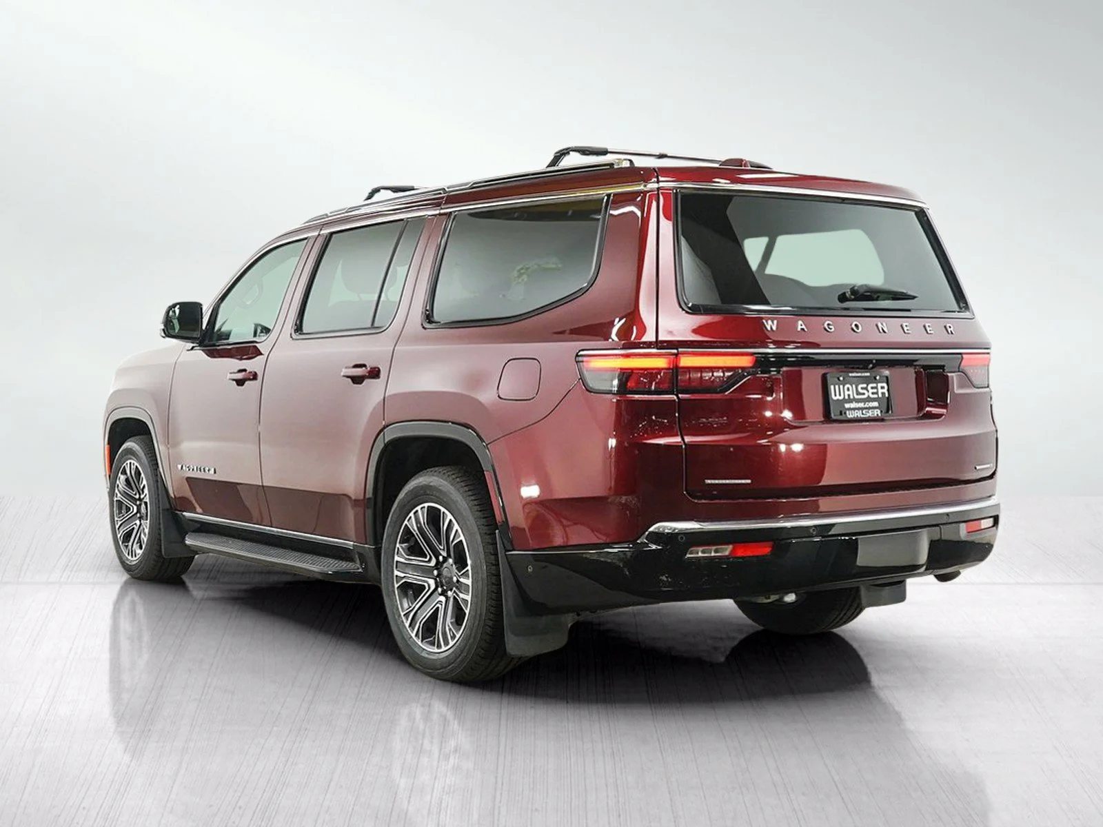 Used 2022 Velvet Red Pearlcoat Jeep Series III image 3