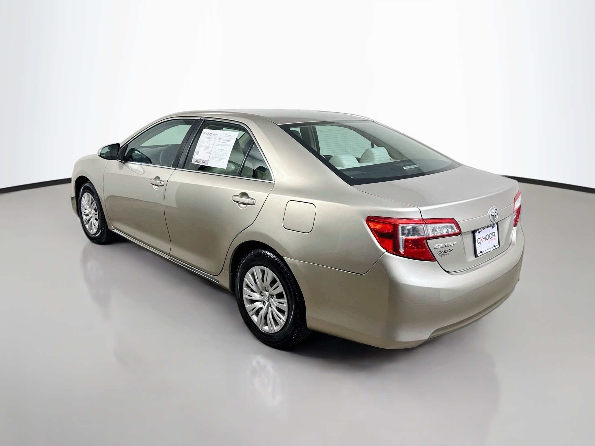 Used 2014 Creme Brulee Mica Toyota LE image 5
