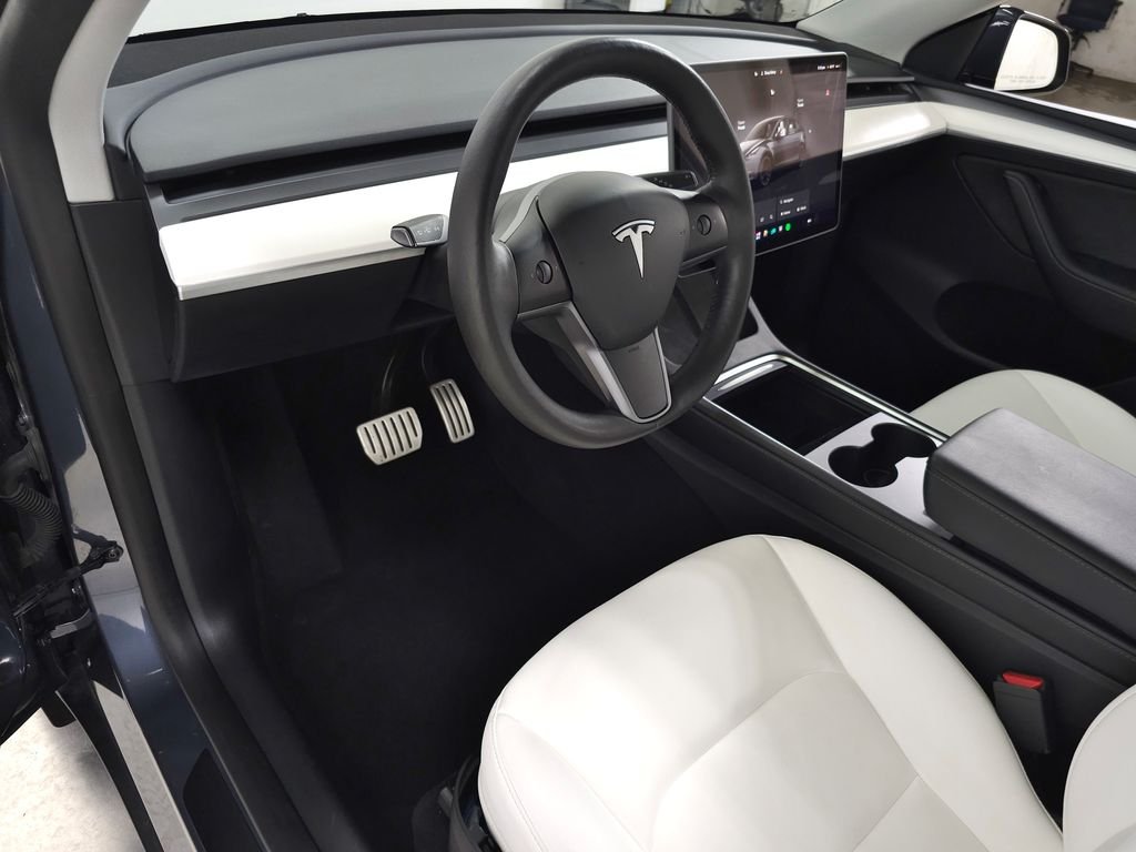 Used 2023 Midnight Silver Metallic Tesla Performance image 15