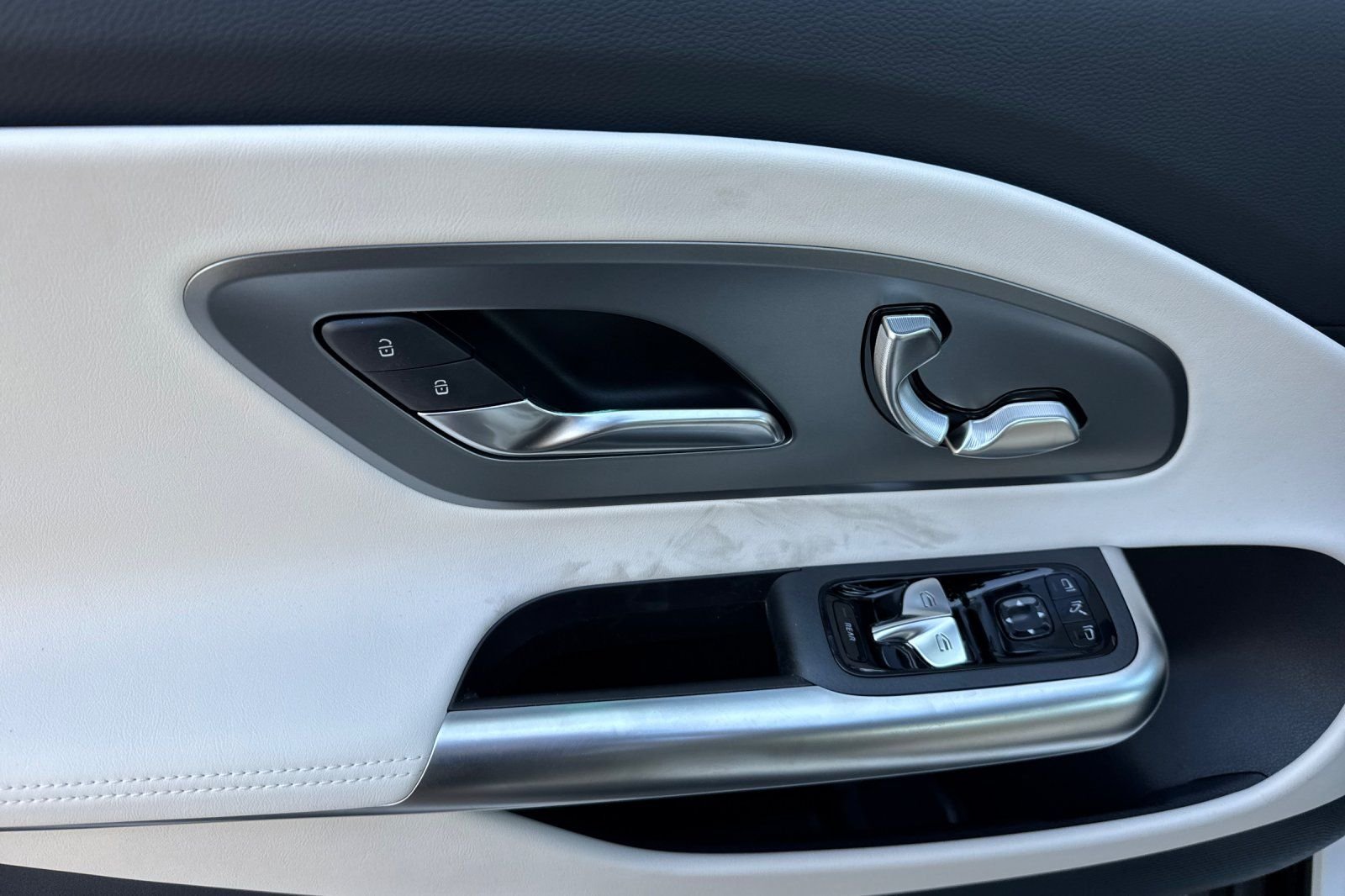 New 2027 Polar White Mercedes-Benz CLA 350 image 21