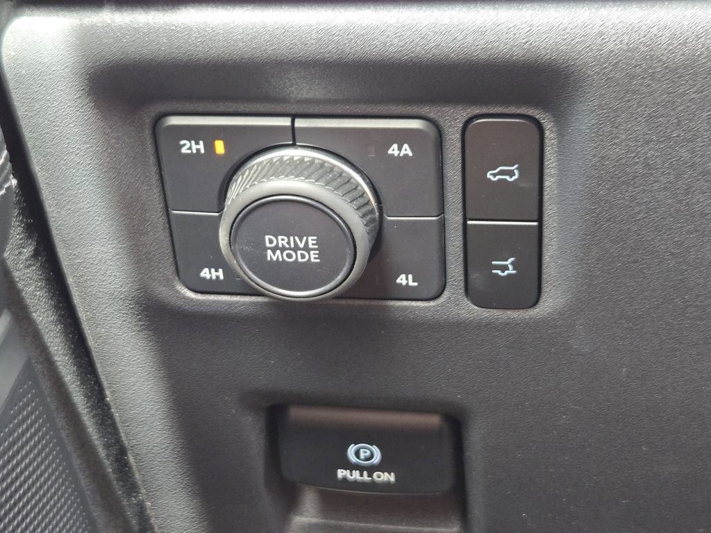 Used 2025 Black Ford Platinum image 16
