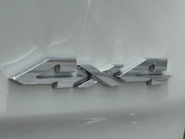 Used 2022 White Ram Laramie image 8