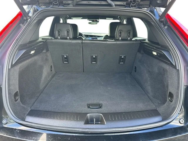 Used 2022 Black Cadillac Luxury image 9