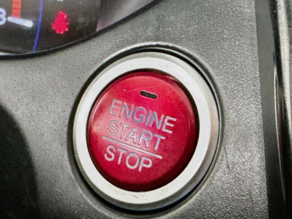 Used 2014 White Honda EX-L image 19